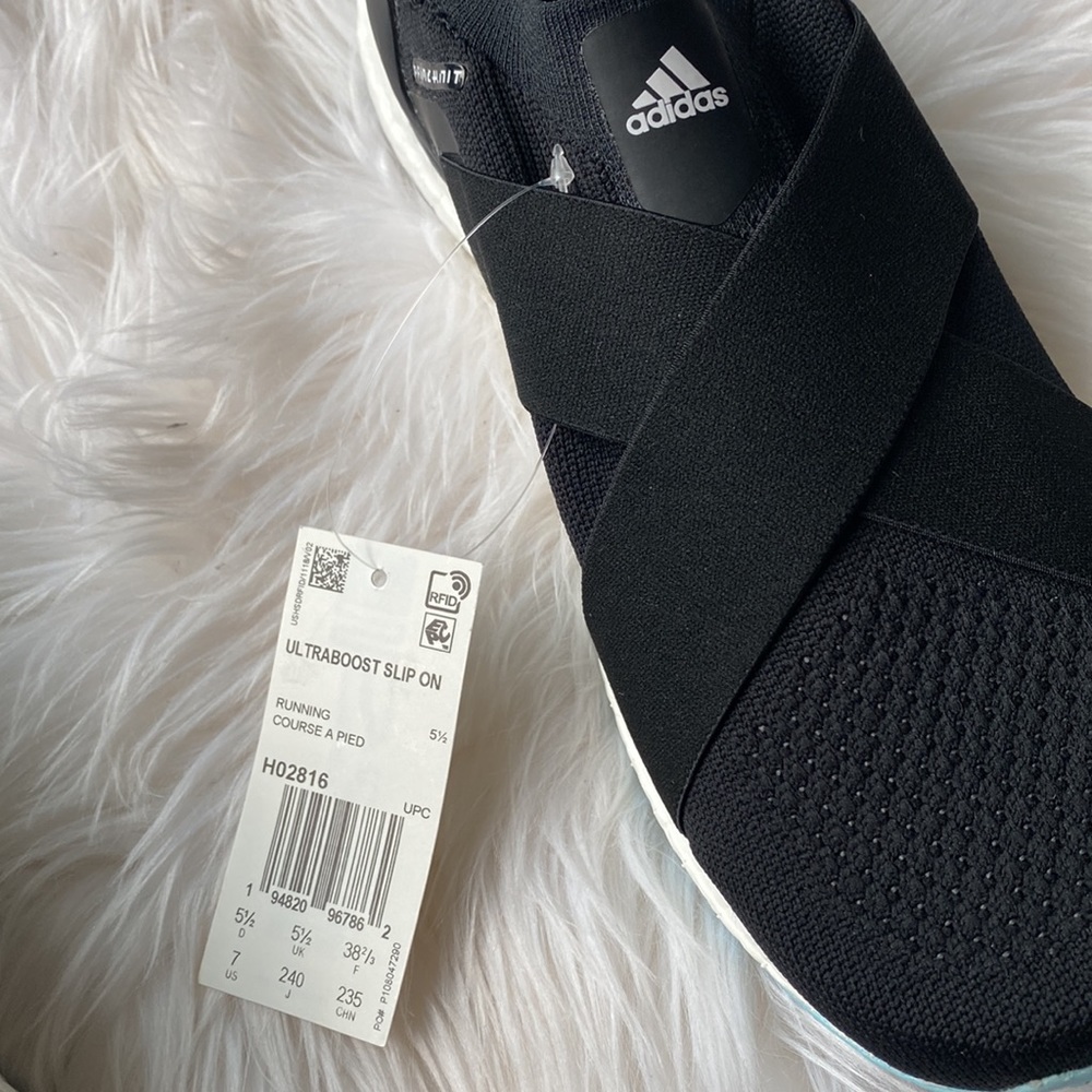 Women’s adidas ultraboost 5.0 DNA Running black-white-blue - Picture 6 of 11